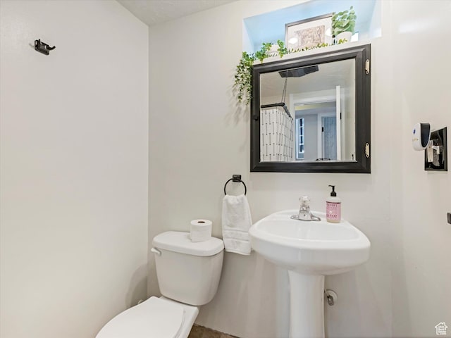9457 S Poppy Ln, Sandy, UT 84094 - bathroom featuring toilet