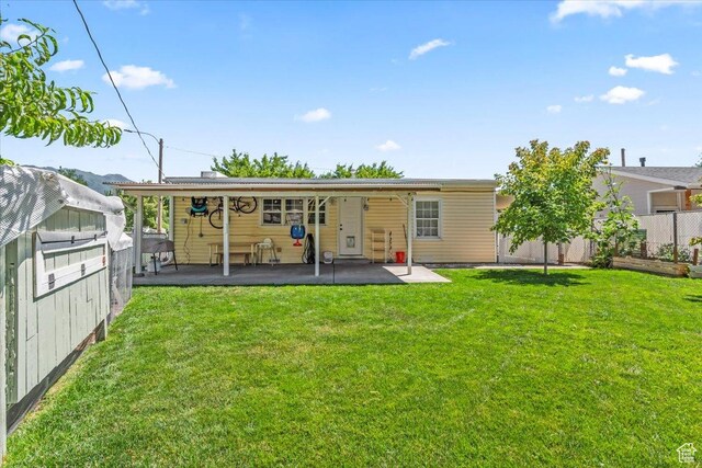 555 E 400 N, Springville, UT 84663 - back of property with a patio area