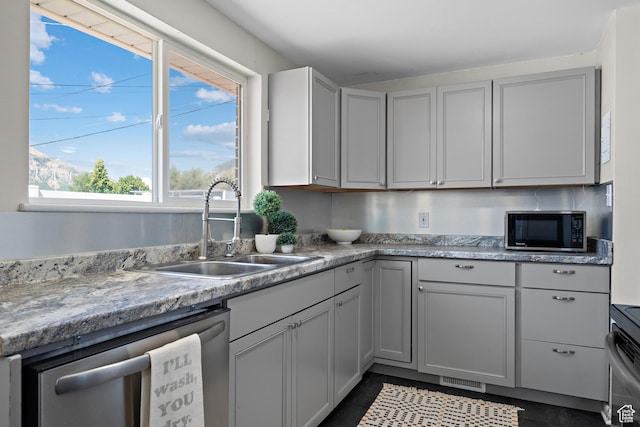 251 E 1500 S, Orem, UT 84058 - kitchen with appliances with stainless steel finishes and light countertops