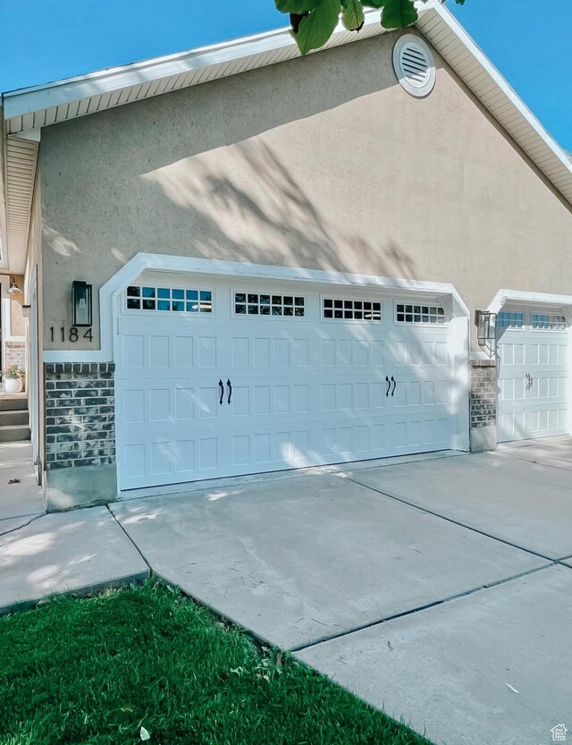 1184 Bridgecreek Ln, Layton, UT 84041 - view of garage