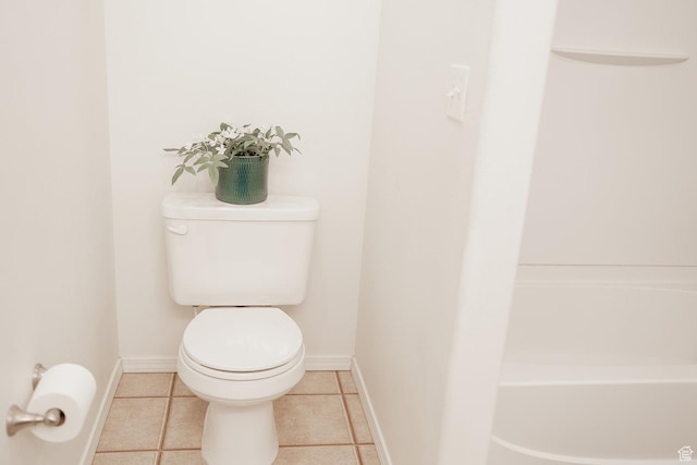 279 S 950 W, Spanish Fork, UT 84660 - bathroom with a tub to relax in and tile patterned flooring