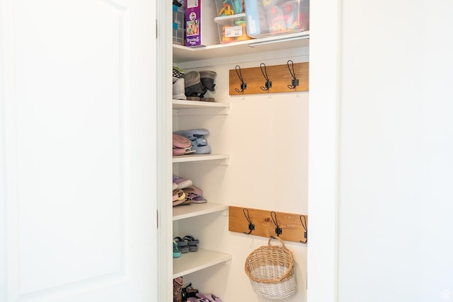279 S 950 W, Spanish Fork, UT 84660 - view of mudroom