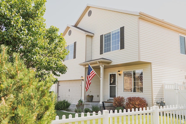 279 S 950 W, Spanish Fork, UT 84660 - traditional home featuring a fenced front yard and a garage