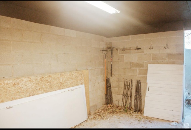 96 S 1000 W, Orem, UT 84058 - bathroom featuring concrete block wall