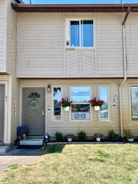 1200 N 100 W Unit 40, Vernal, UT 84078 - view of front of home featuring a front yard