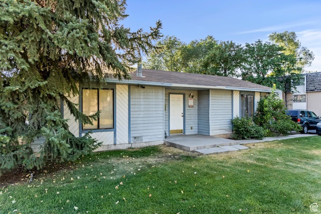 639 E Swenson Ave Unit 4, Springville, UT 84663 - view of front facade featuring a front lawn