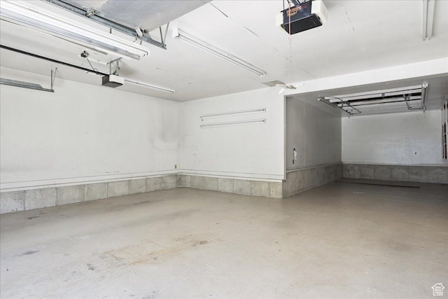 3622 Jackson Ave, Ogden, UT 84403 - garage with a garage door opener