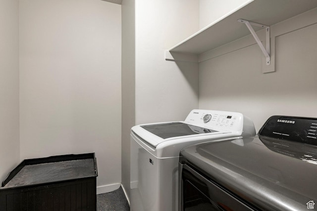 3230 W 3855 S, West Haven, UT 84401 - laundry room featuring washing machine and dryer and baseboards