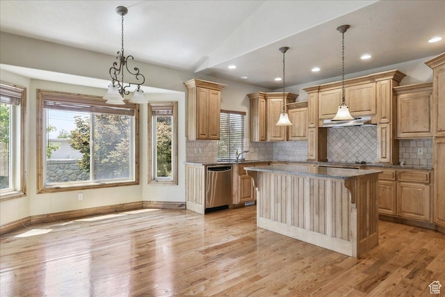 5588 S Farm Hill Dr, Salt Lake City, UT 84117 - kitchen featuring stainless steel dishwasher, healthy amount of natural light, light wood-style floors, vaulted ceiling, and recessed lighting