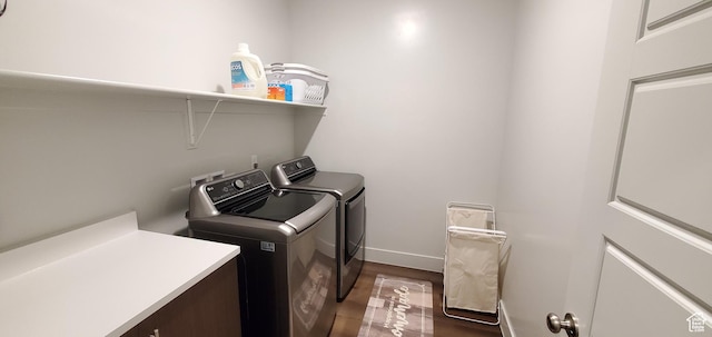 3040 E Lavatera Dr S, St George, UT 84790 - laundry area featuring washing machine and dryer and dark wood-style floors