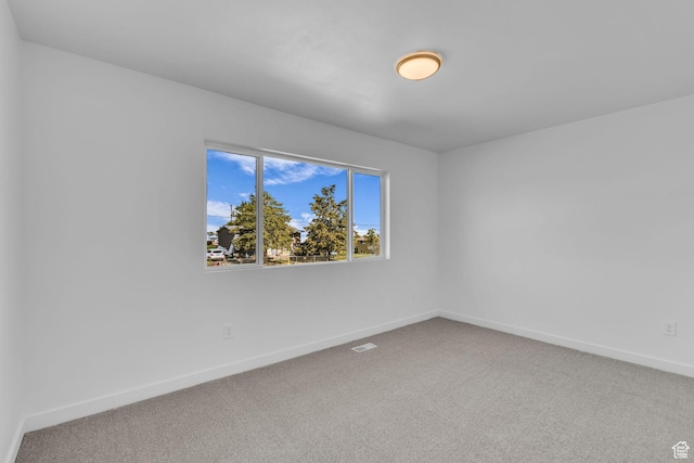 616 N Broadway St, Tooele, UT 84074 - unfurnished room with carpet