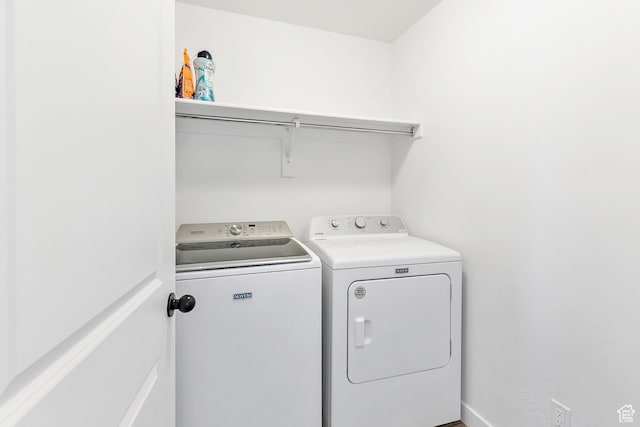 4857 N Goosefoot Dr, Eagle Mountain, UT 84005 - washroom featuring washing machine and clothes dryer