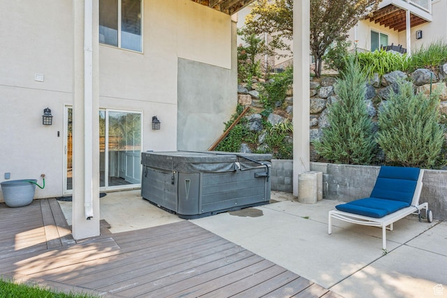 1044 S Terrace Dr E, Bountiful, UT 84010 - wooden deck featuring a hot tub and a patio