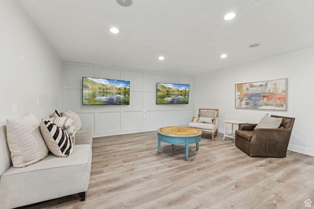 1044 S Terrace Dr E, Bountiful, UT 84010 - sitting room featuring light wood-style flooring and recessed lighting