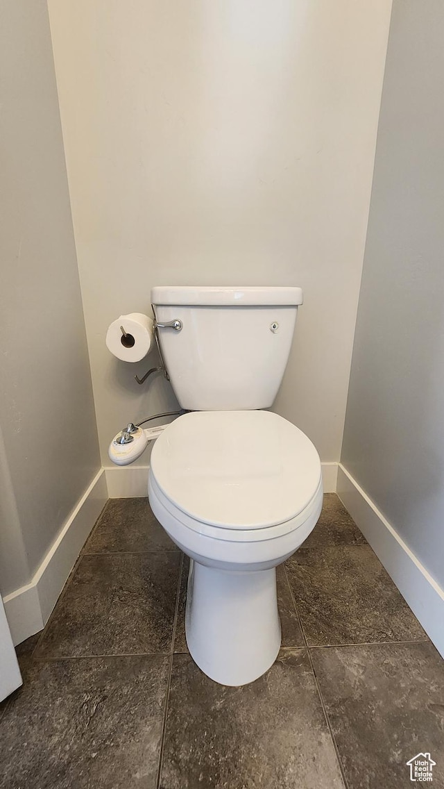 4442 W Hill Shadow Way S, Herriman, UT 84096 - bathroom featuring baseboards and toilet