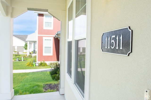 11511 S Pebble Pond Rd, South Jordan, UT 84009 - entrance to property featuring a yard and stucco siding