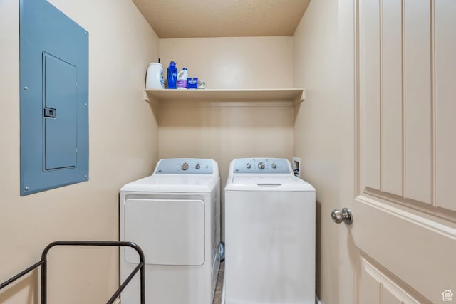 52 N 1100 W, Springville, UT 84663 - laundry room featuring electric panel, independent washer and dryer, and a textured ceiling