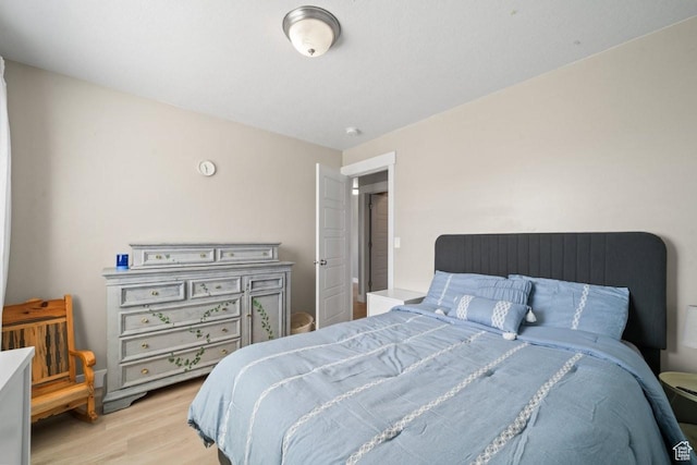 3634 S Creek Side Ln, Syracuse, UT 84075 - bedroom featuring light wood-style floors