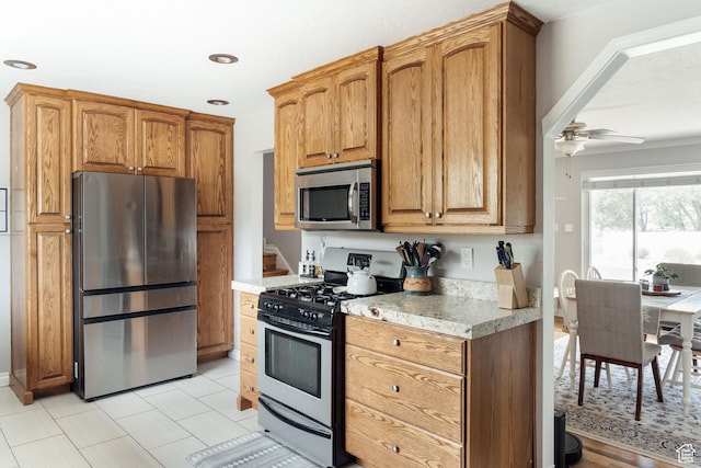 9921 S Poppy Ln, Sandy, UT 84094