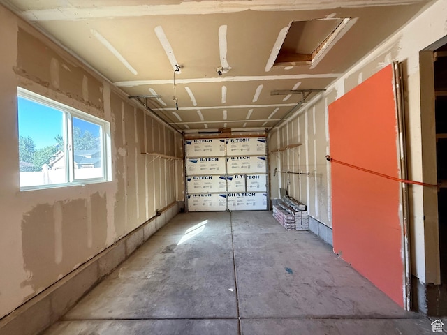 2573 W Remuda Dr, Farr West, UT 84404 - view of garage