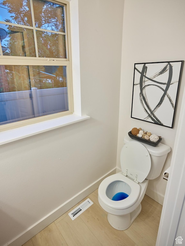 257 N 900 W, Provo, UT 84601 - bathroom with baseboards and wood finished floors
