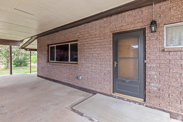 407 E 200 N, Richfield, UT 84701 - property entrance with a patio area