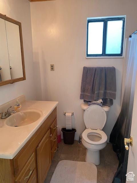 2160 S Aspen Ridge Dr, Coalville, UT 84017 - bathroom with vanity, tile patterned flooring, and a shower with curtain