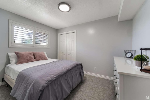 211 N 800 E, Bountiful, UT 84010 - bedroom featuring carpet, a textured ceiling, and a closet