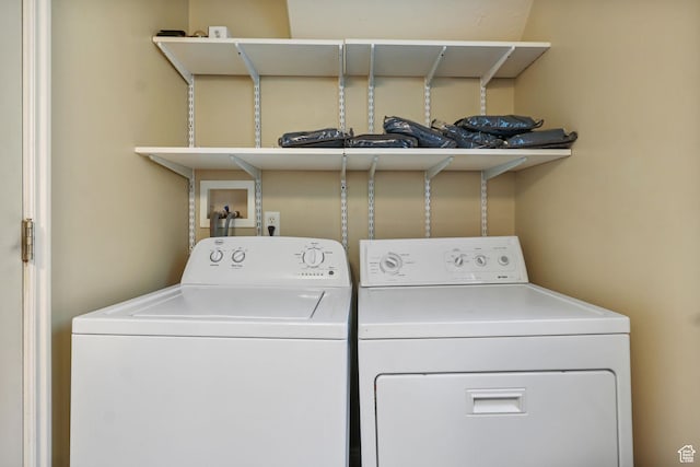 3901 W Pine Landing Way S, West Jordan, UT 84084 - laundry room featuring washer and dryer