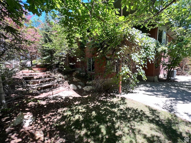 3550 E Oakview Dr, Millcreek, UT 84124 - view of side of home