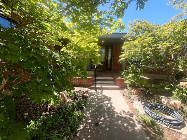 3550 E Oakview Dr, Millcreek, UT 84124 - doorway to property with brick siding
