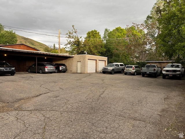 266 E Center St, Centerville, UT 84014 - view of vehicle parking
