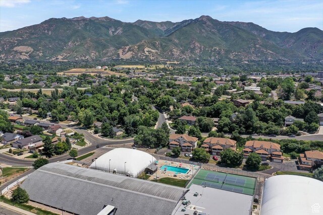 5816 Club View Ln, South Ogden, UT 84405