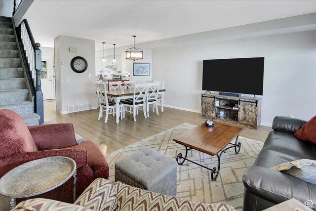 5816 Club View Ln, South Ogden, UT 84405