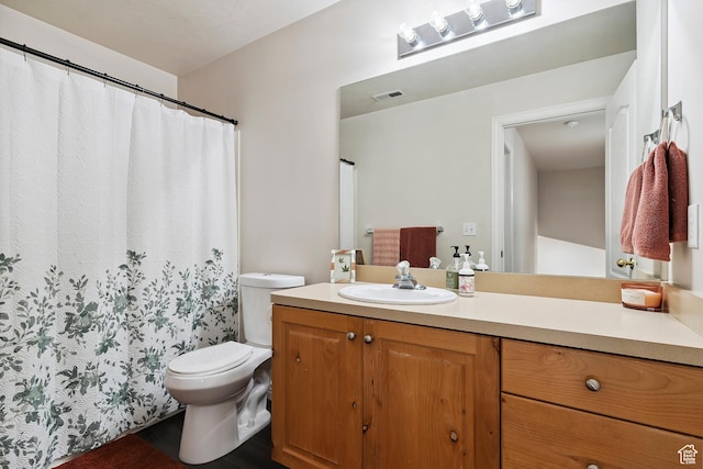 623 W 550 S, Centerville, UT 84014 - full bathroom with vanity and a shower with shower curtain