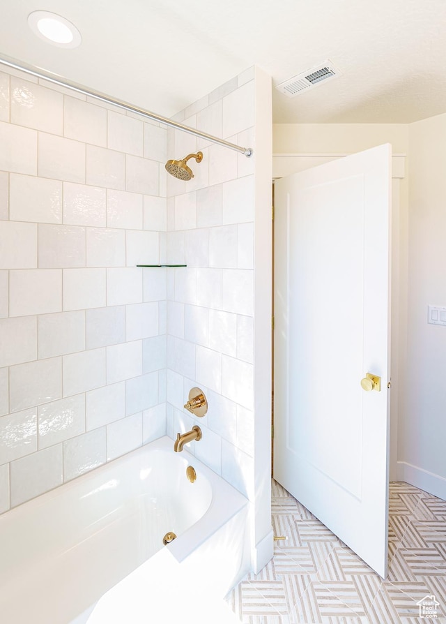 11448 S Watercourse Rd, South Jordan, UT 84009 - full bath featuring shower / bath combination