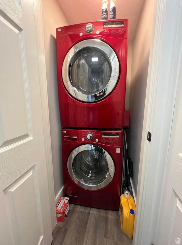 1101 W 1870 N, Lehi, UT 84043 - laundry area featuring stacked washing machine and dryer and wood finished floors