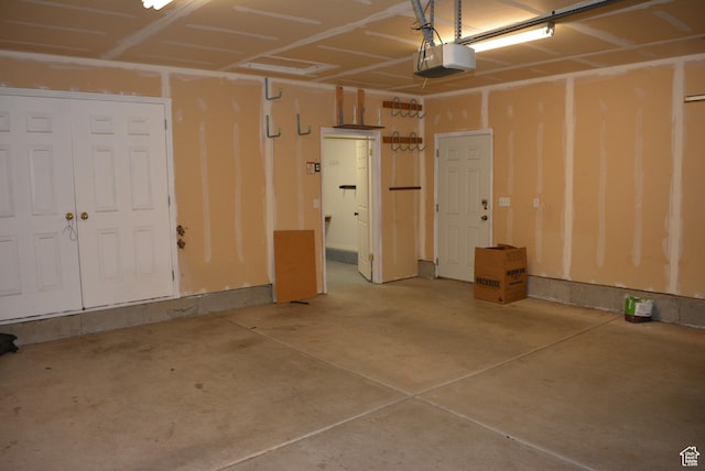 1452 N 3925 W, Marriott Slaterville, UT 84404 - garage with a garage door opener