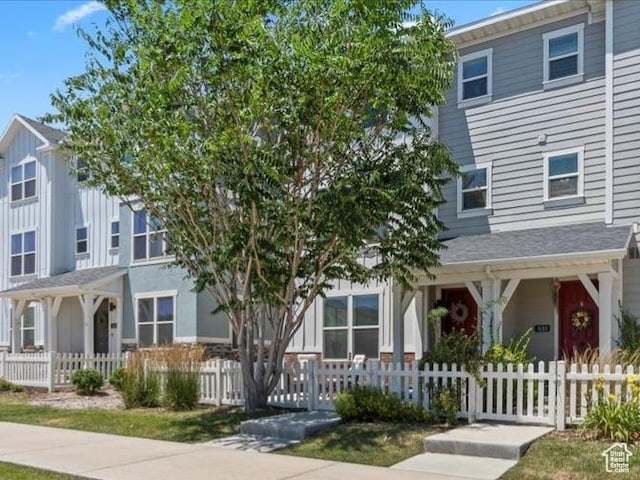 5137 W Stockfield Ln, Herriman, UT 84096 - view of property with a fenced front yard