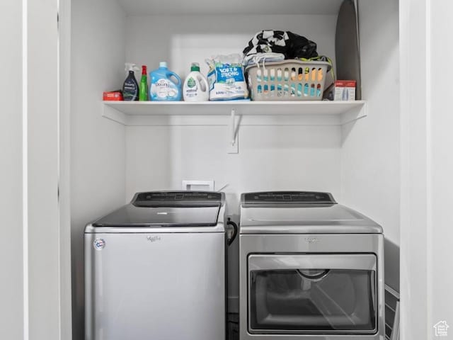 5137 W Stockfield Ln, Herriman, UT 84096 - laundry room with washer and dryer