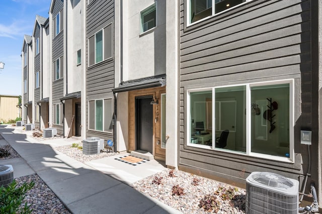 765 N 400 W Unit 205, Salt Lake City, UT 84103 - view of exterior entry