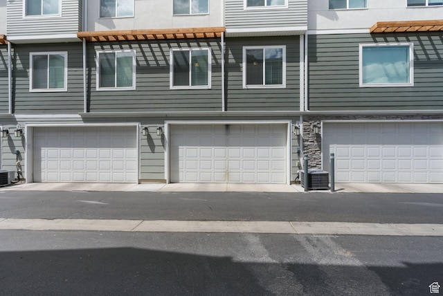 655 W 1430 S, Orem, UT 84058 - back of property with an attached garage