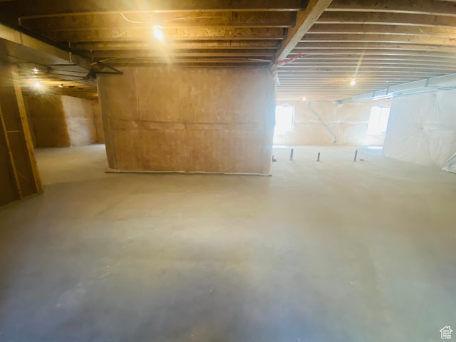 6511 W Lake Ave, South Jordan, UT 84009 - view of below grade area