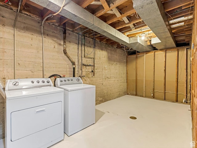 2848 E Loran Heights Dr, Millcreek, UT 84109 - laundry room with independent washer and dryer