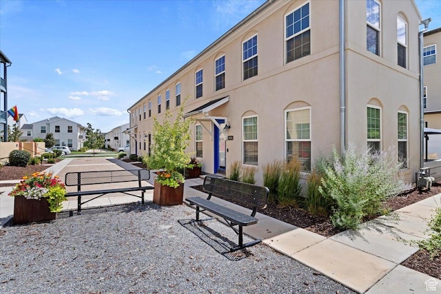 10606 S Redknife Dr, South Jordan, UT 84009 - view of home's community with a residential view