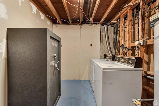 6074 W Wending Ln, West Valley City, UT 84128 - washroom featuring washer and clothes dryer