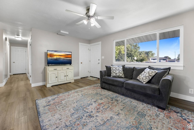 271 S Barratt Cir, American Fork, UT 84003 - living area featuring a ceiling fan and wood finished floors