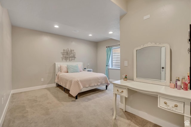 789 Eliza Ct, Farmington, UT 84025 - bedroom with light carpet, recessed lighting, and an office area