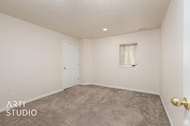 796 N 200 W, American Fork, UT 84003 - empty room featuring carpet floors, a textured ceiling, and recessed lighting