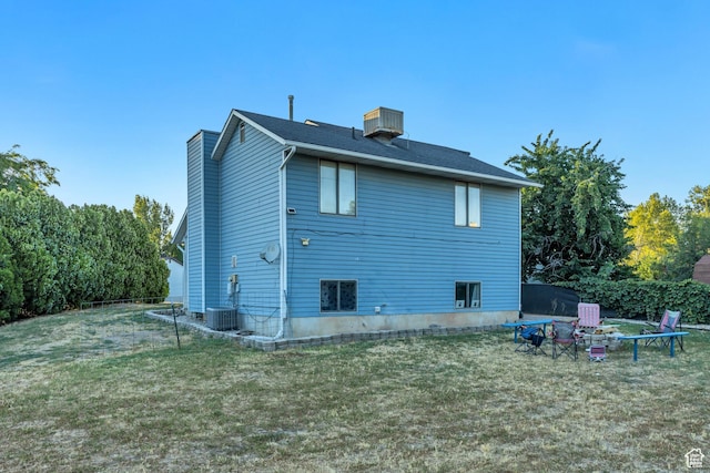 2115 W 1225 N, Layton, UT 84041 - back of property featuring a lawn